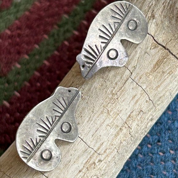 Sterling Silver Bear Fetish Earrings, 3/4 inch long, Signed Platero - Picture 2 of 3